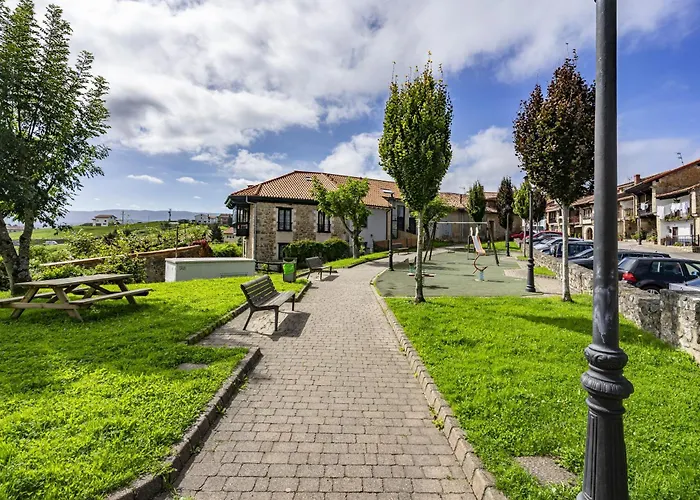 La Casuca, Entre Mar Y Montana * Udias